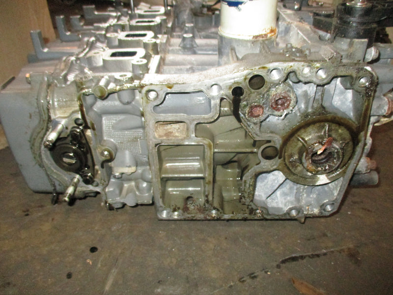 Suzuki DF60 outboard crankcase powerhead