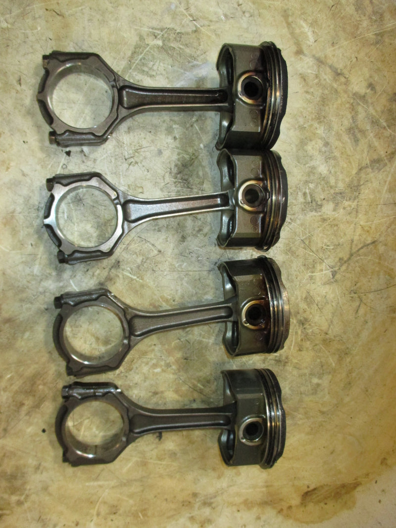 Yamaha 300hp 4 stroke outboard piston and rod set of 4 (6CE-00)