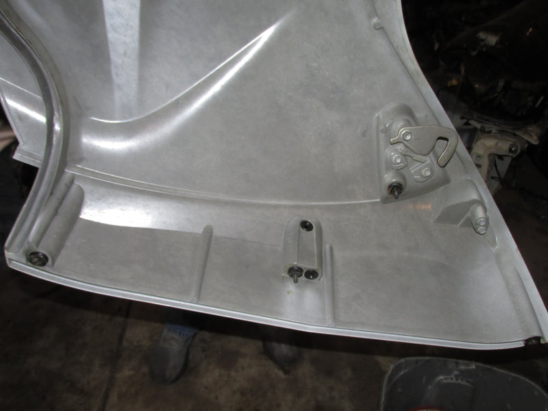 Yamaha 425hp XT0 V8 4 Stroke Outboard Starboard Side Cover (6GR-0)