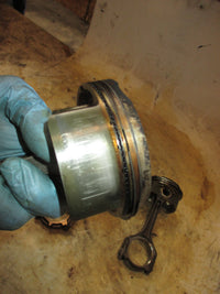 Load image into Gallery viewer, Yamaha 300hp 4 stroke outboard piston and rod set of 4 (6CE-00)
