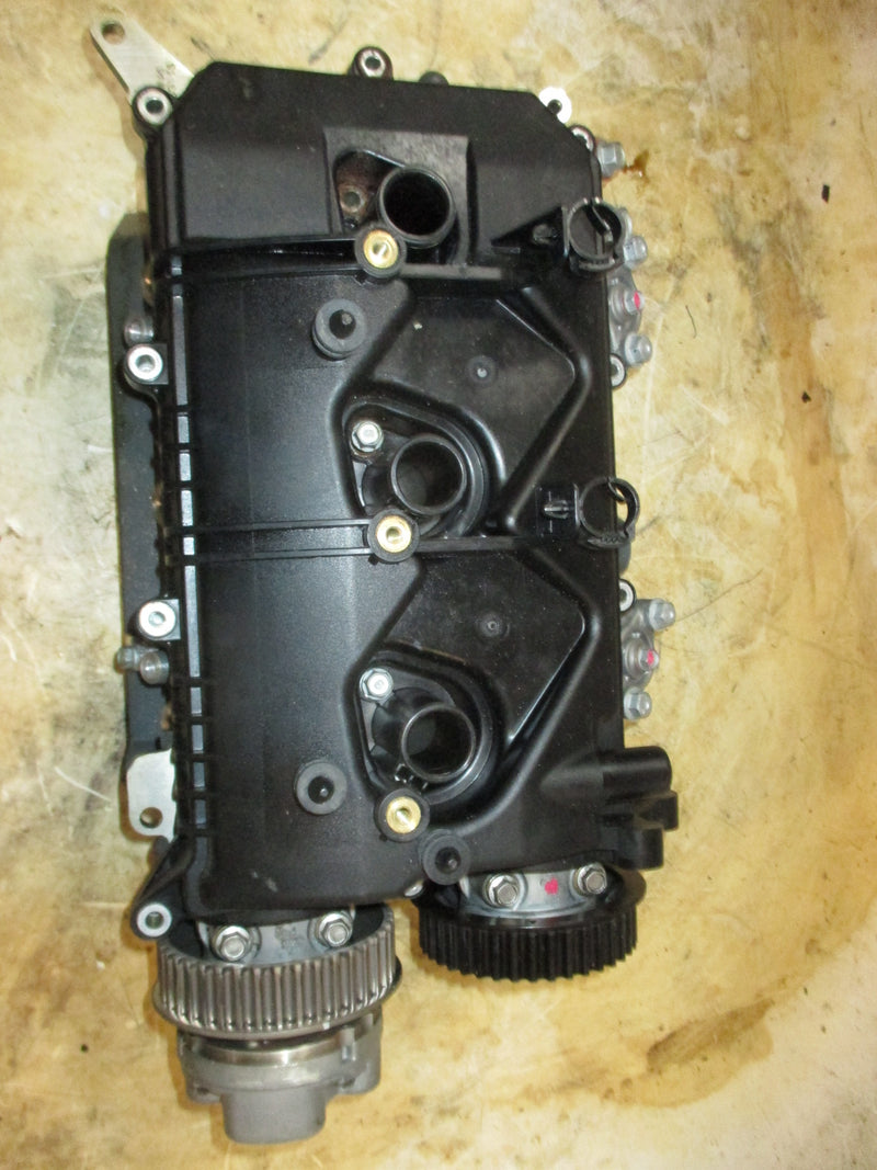 Yamaha 300hp 4 stroke outboard starboard cylinder head (6CE-00)