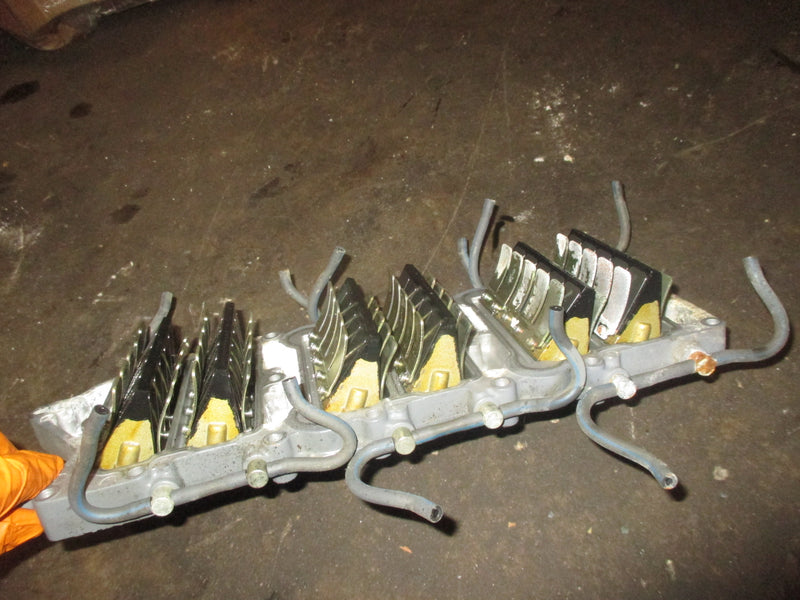 Yamaha 250hp OX66 2 stroke outboard Intake manifold and reeds (65L-13624-01)