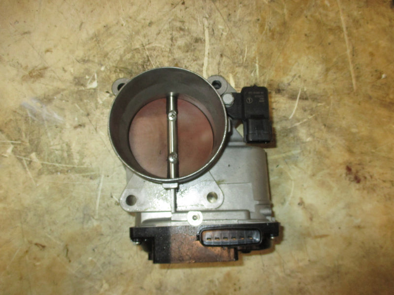 Yamaha 300hp 4 stroke outboard throttle body (6CB-13751-00)