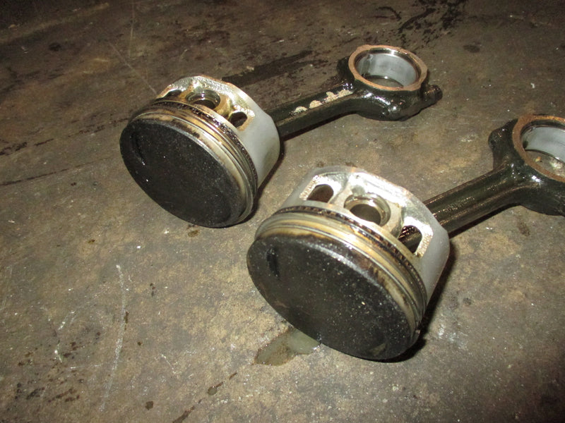 Mercury 40hp 4 stroke outboard piston and rod set of 2 (856064A1)