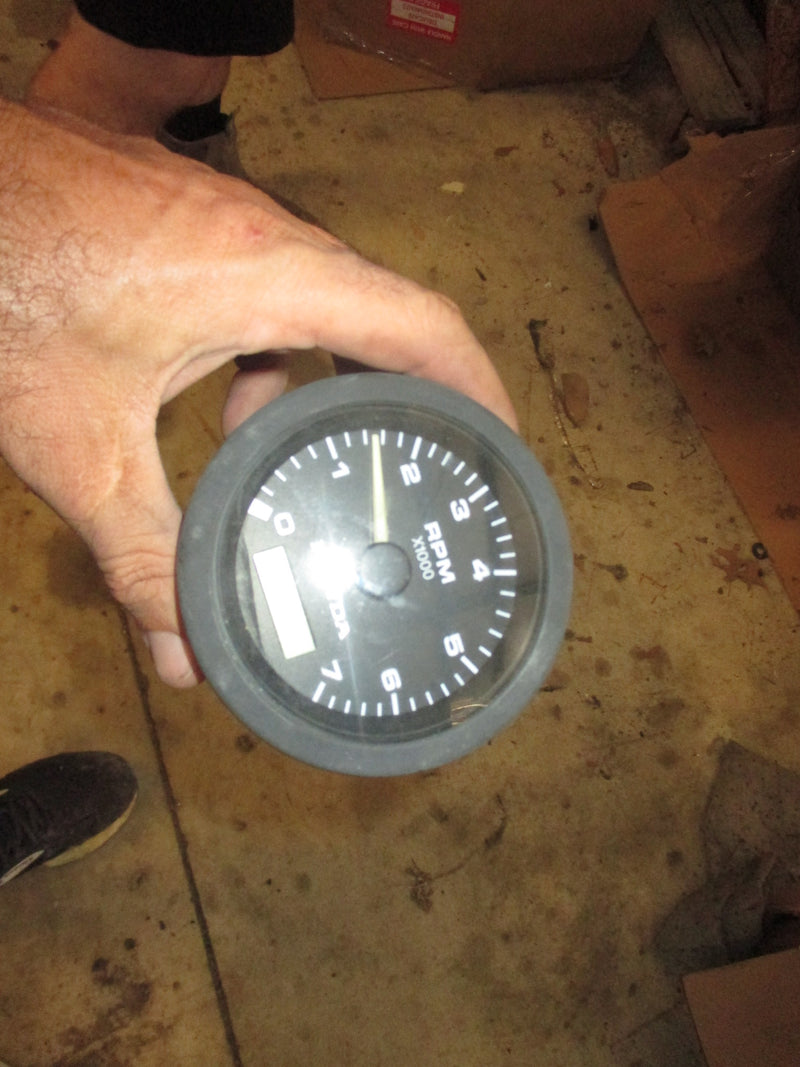 Honda outboard analog tachometer