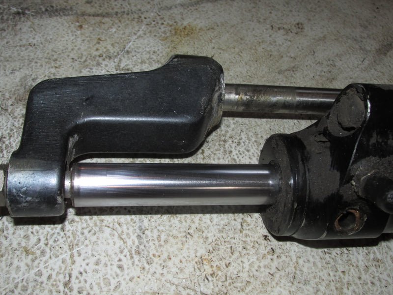 Suzuki DF200 200hp V6 Outboard Seastar Hydraulic Steering Cylinder (HC5345)