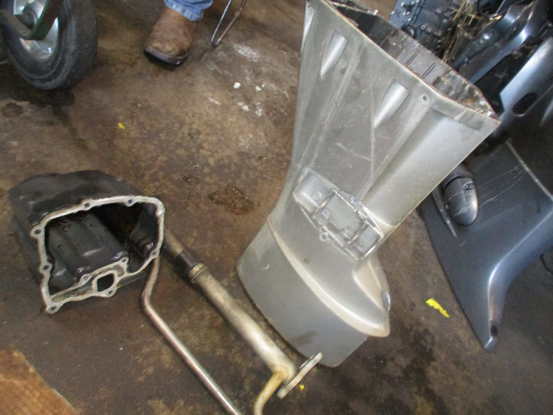 Honda 30hp 4 stroke outboard mid section and components