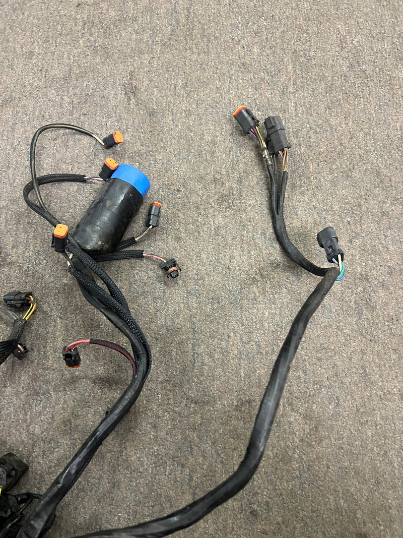 Evinrude 135hp Ficht 2 stroke outboard engine wiring harness 586717