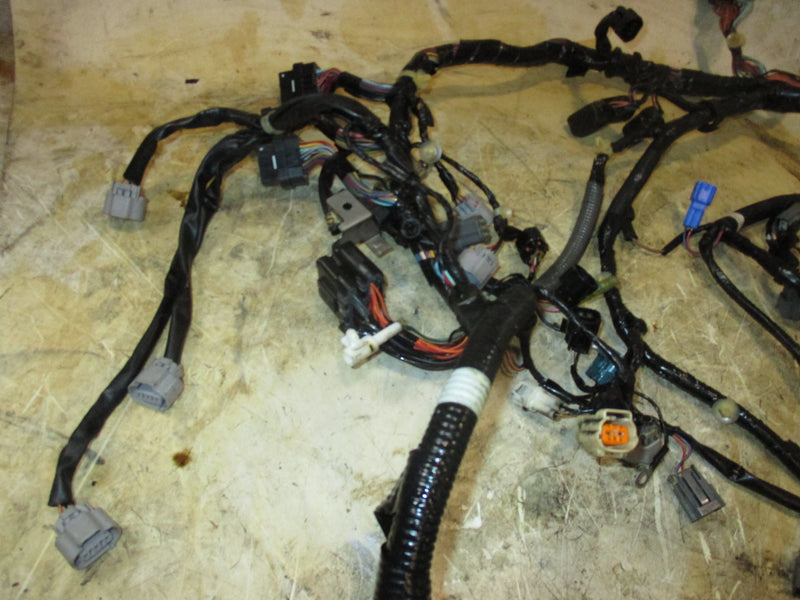Yamaha 300hp 4 stroke outboard engine wiring harness (6CE-82590-00)