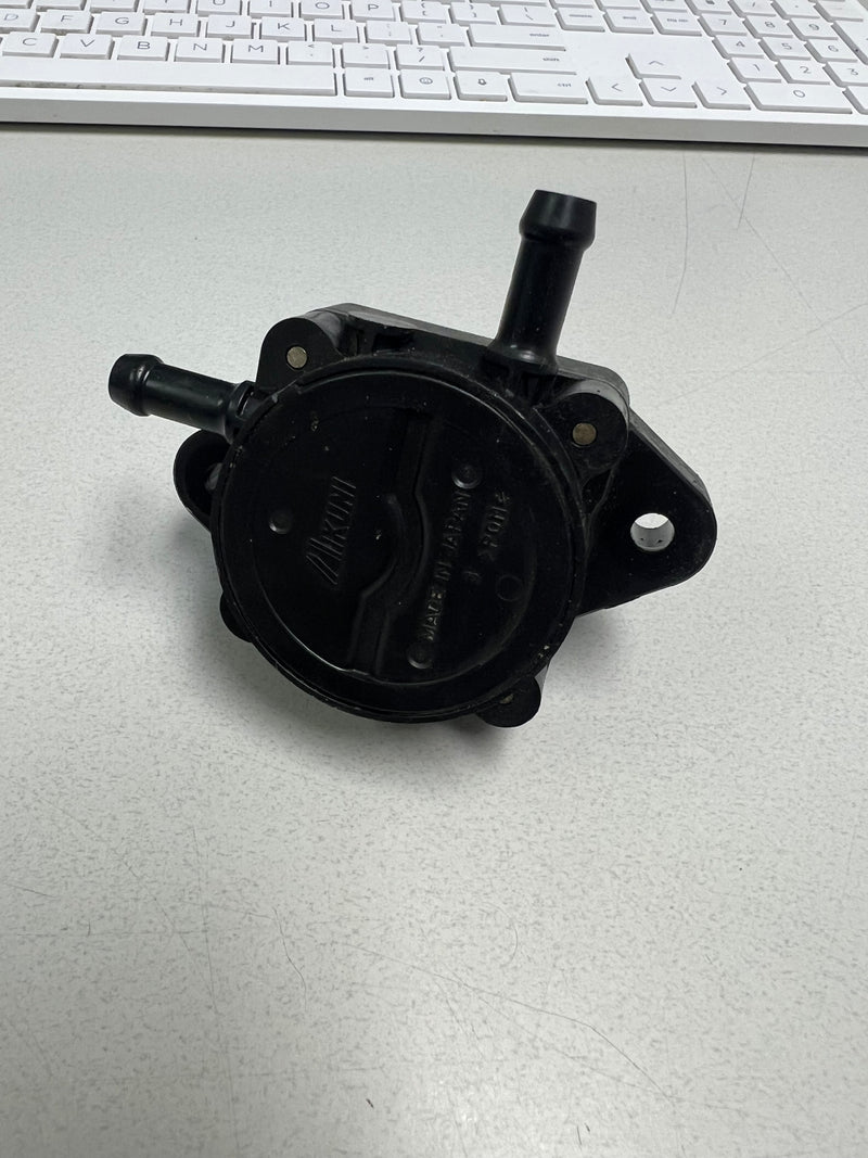 Suzuki DF140 140hp Outboard fuel pump 15100-90J10
