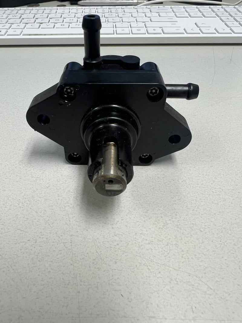 Suzuki DF140 140hp Outboard fuel pump 15100-90J10