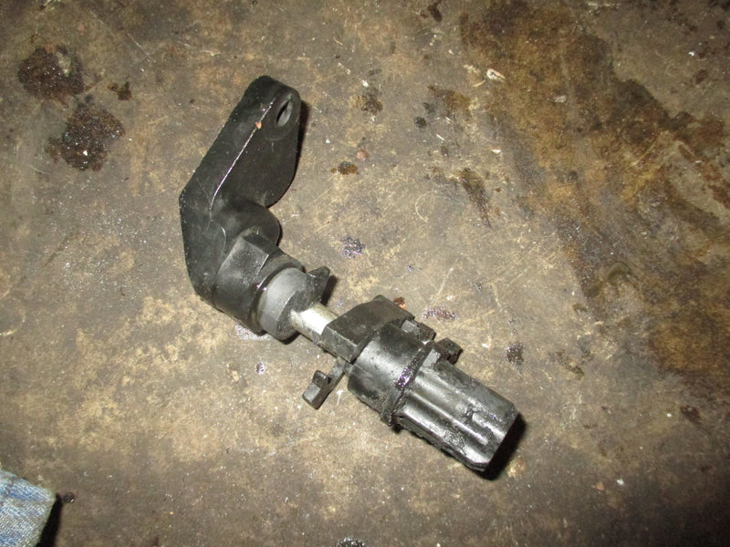 Mercury 40hp 4 stroke outboard shifter bracket (822682A4)