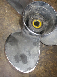 Load image into Gallery viewer, Suzuki DF70 outboard Solas aluminum prop (9411-135-15)
