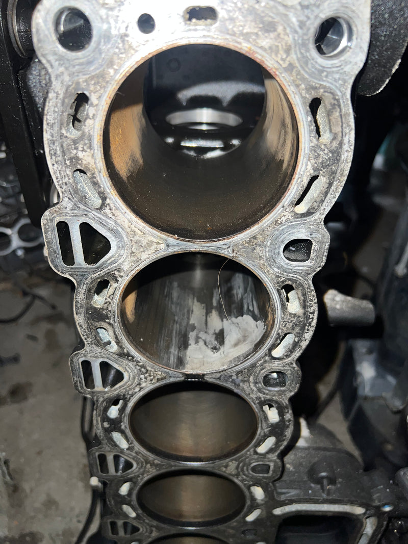 Mercury Verado 300hp outboard crankcase block (880506A11)