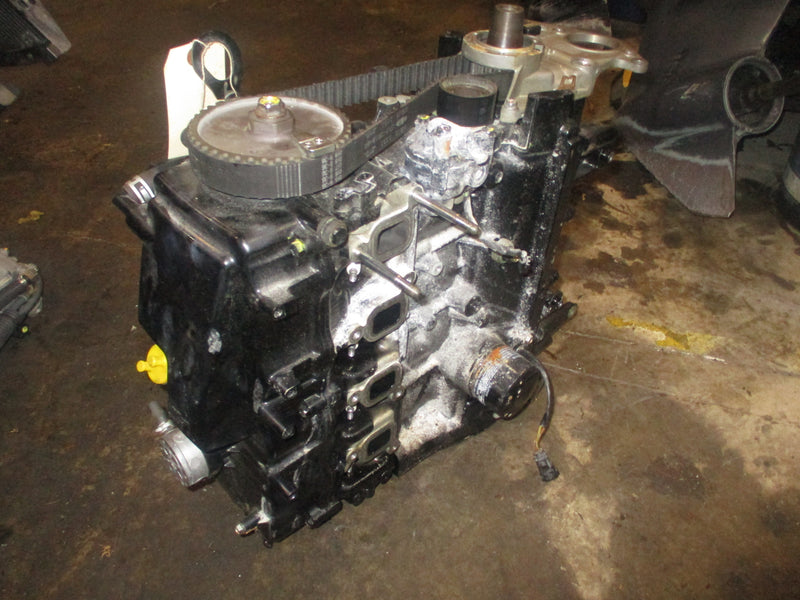 Suzuki DF60 outboard crankcase powerhead