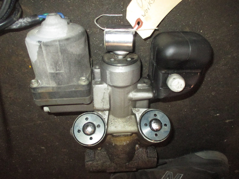 Johnson Suzuki 140hp 4 stroke Outboard Tilt Trim Showa Unit