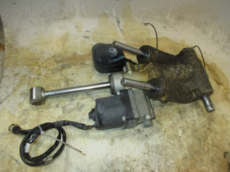 Suzuki DF200A 4CYL outboard tilt trim unit