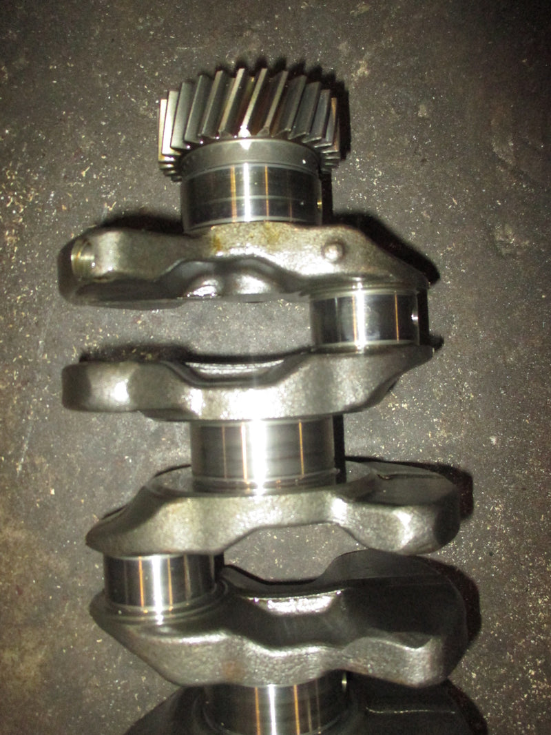 Johnson Suzuki 140hp 4 stroke Outboard Crankshaft (12220-92J00)