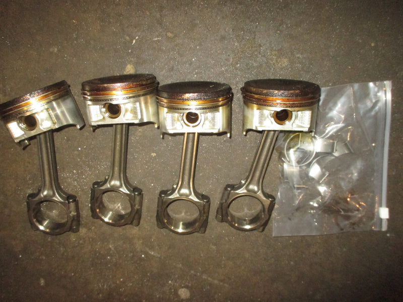Johnson Suzuki 140hp 4 stroke Outboard Piston and Rod Set (12111-92J00)