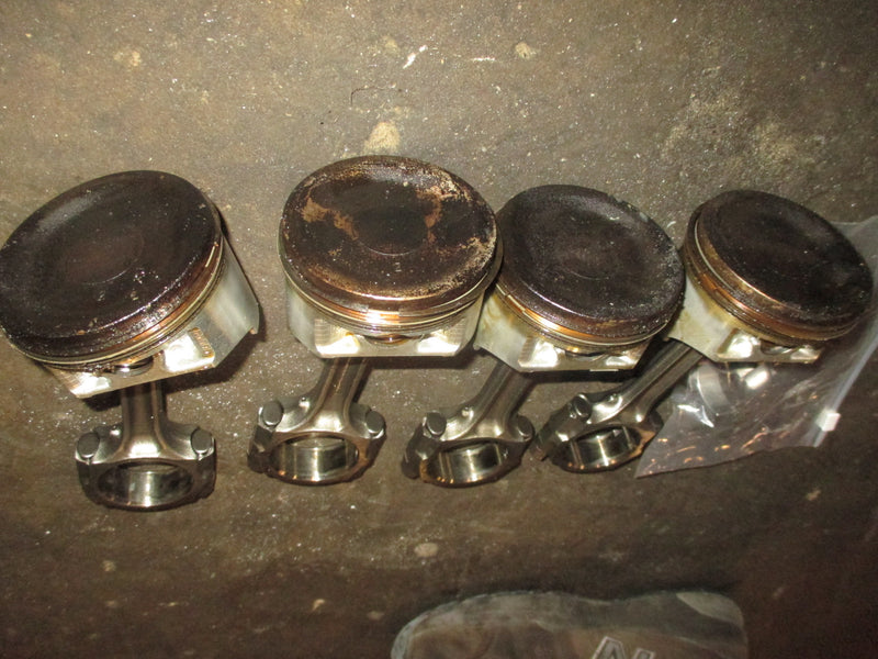 Johnson Suzuki 140hp 4 stroke Outboard Piston and Rod Set (12111-92J00)
