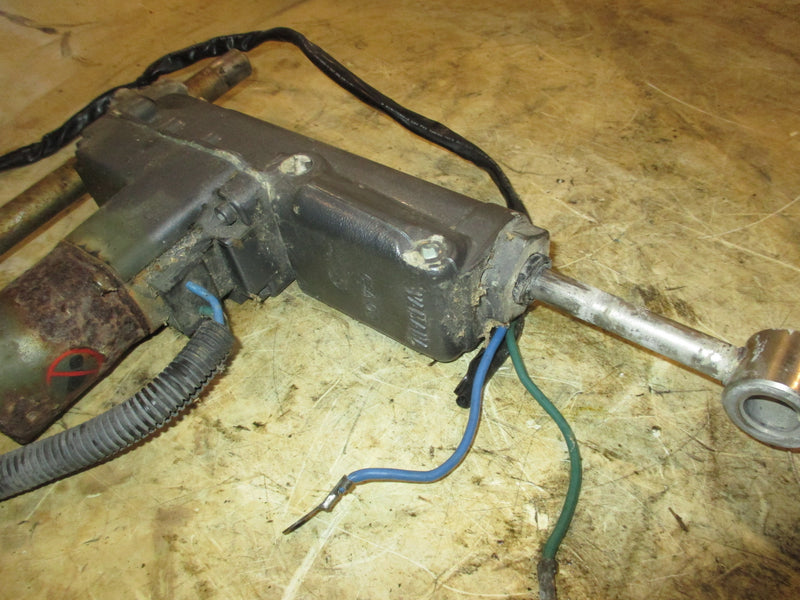 Yamaha 40hp 4 stroke outboard tilt trim unit (69A-00) PARTS ONLY