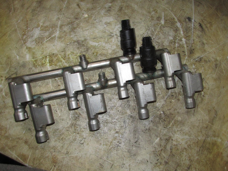 Yamaha 425hp XT0 V8 4 Stroke Outboard Fuel Rail Set (6GR-13760-09-00)