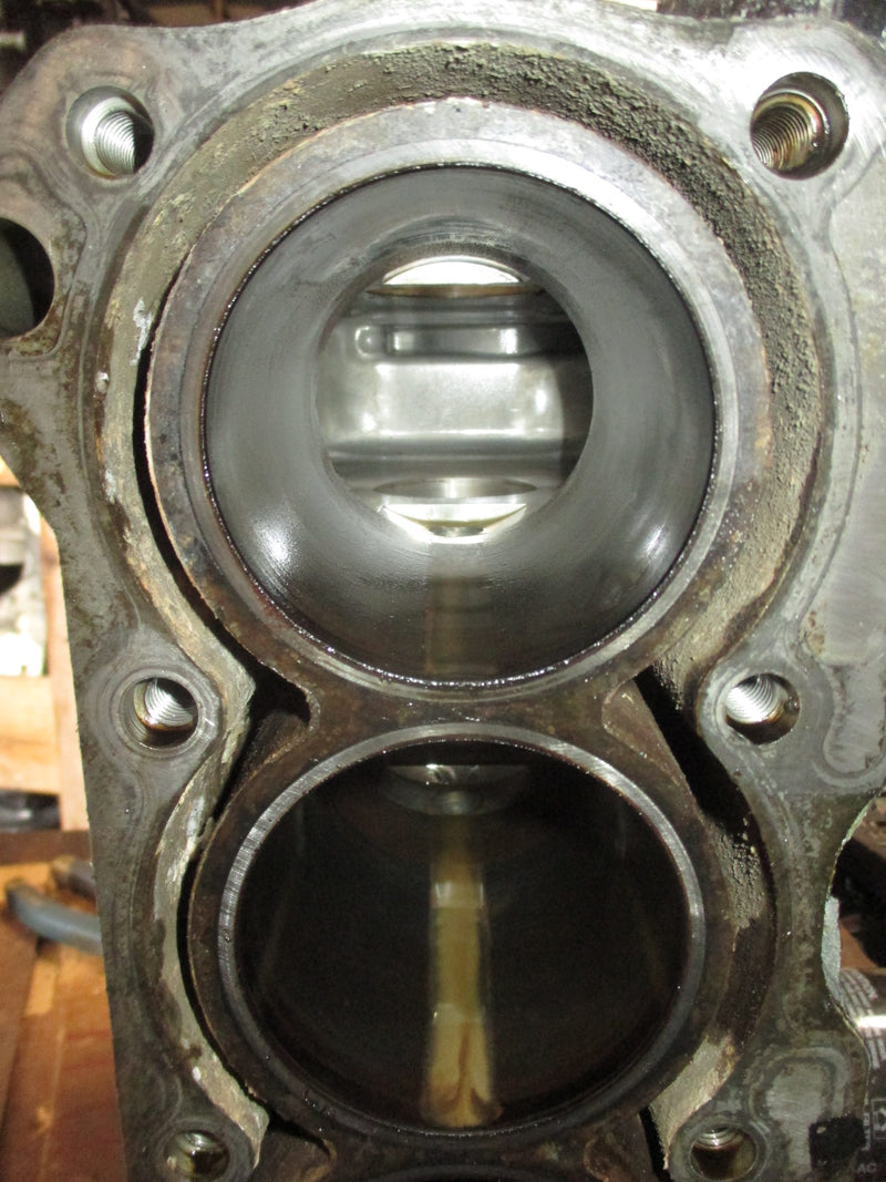 Suzuki DF70 70hp 4 Stroke Outboard crankcase block