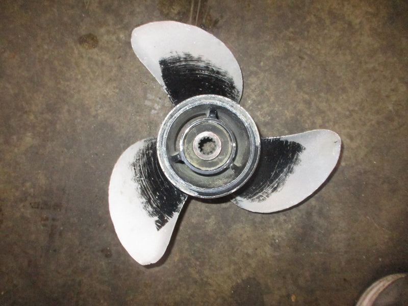 Suzuki DF60 outboard aluminum prop 13 1/4 x 17