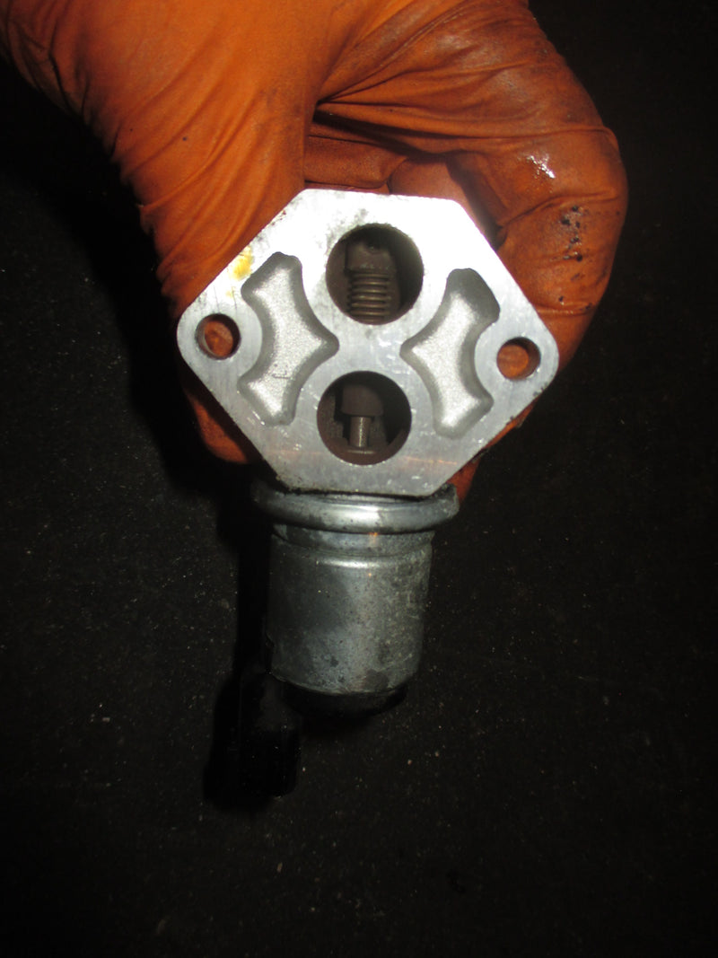 Johnson Suzuki 140hp 4 stroke Outboard IAC Valve (18137-77E00)