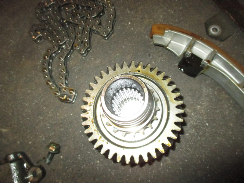 Johnson Suzuki 140hp 4 stroke Outboard Driven Gear/Timing Chain Guides