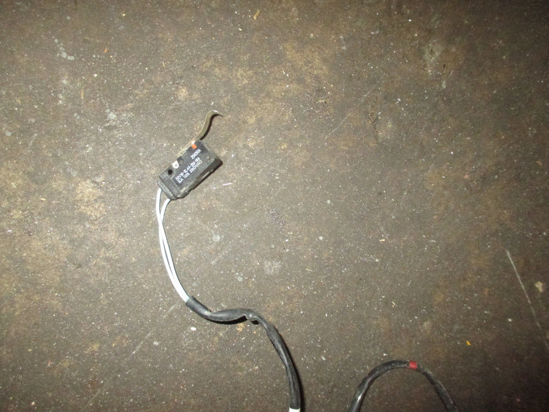 Johnson Suzuki 140hp 4 stroke Outboard Tilt Limit Switch (37722-93J11)
