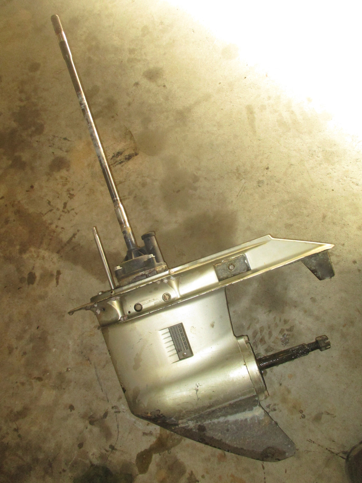 Honda 90hp outboard 25" counter rotation lower unit