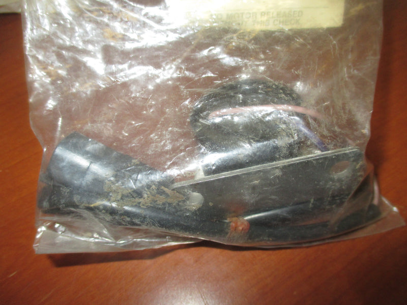 NOS Johnson/Evinrude Outboard Horn Assembly (176360)
