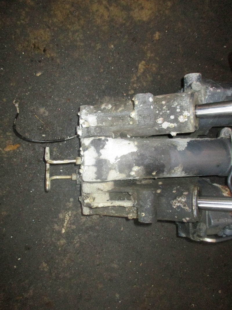 Yamaha 225hp 4 stroke outboard tilt trim unit