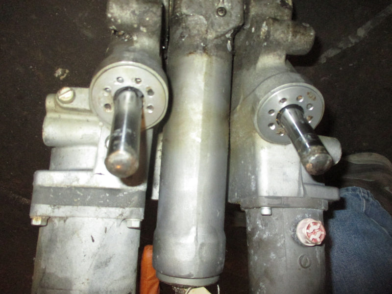 Suzuki DF300 300hp 4 stroke Outboard Tilt Trim Unit
