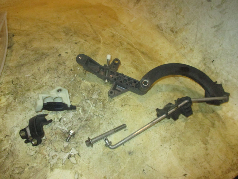 Mercury 60hp 4 stroke Big Foot outboard Throttle Bracket (822682682/825957-1)