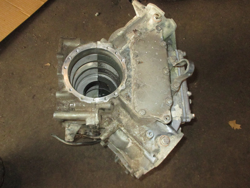 Yamaha 115hp 2 stroke outboard crankcase block