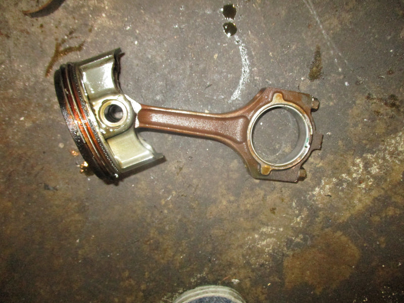 Yamaha 225hp 4 stroke outboard piston and rod (69J-00)