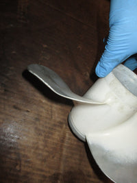 Load image into Gallery viewer, Yamaha 30hp 4 stroke outboard aluminum propellor (11 5/8x11)
