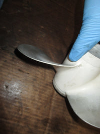 Load image into Gallery viewer, Yamaha 30hp 4 stroke outboard aluminum propellor (11 5/8x11)
