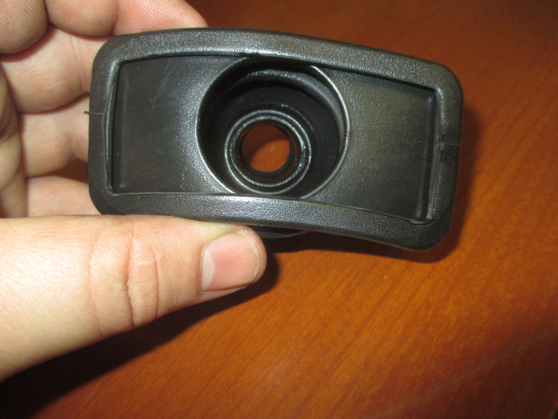 NOS Johnson/Evinrude Outboard Grommet (204911)