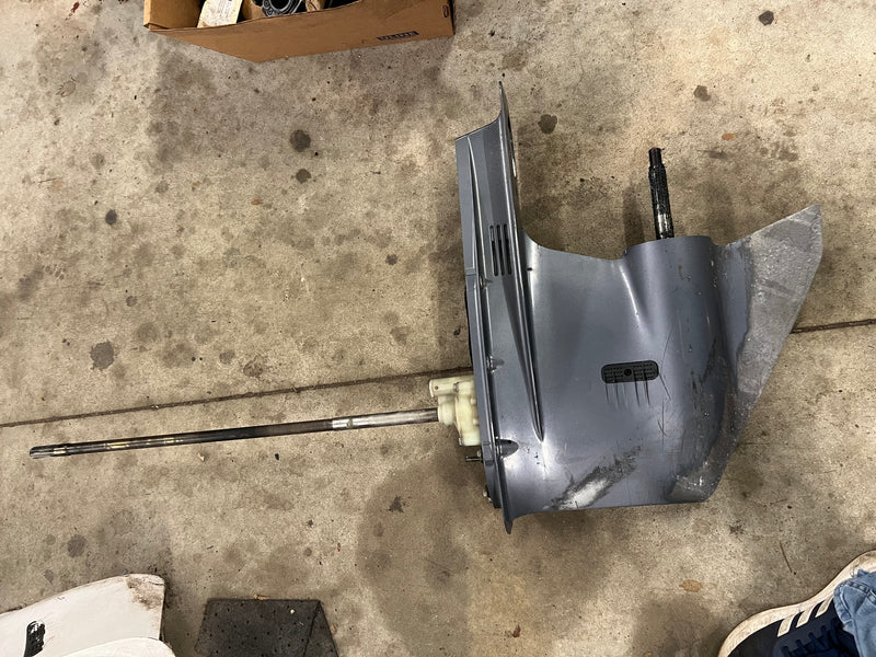 Yamaha 225hp 4 stroke outboard 30 inch shaft lower unit