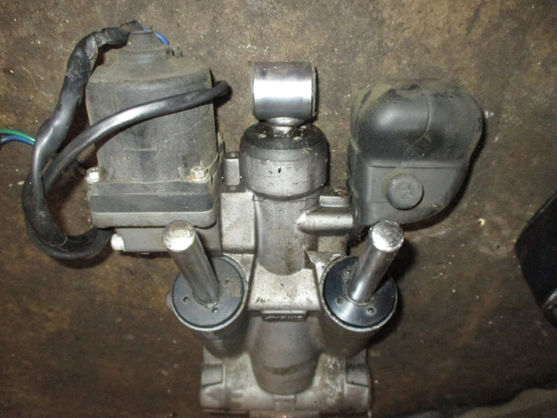Johnson Suzuki 140hp 4 stroke outboard tilt trim unit