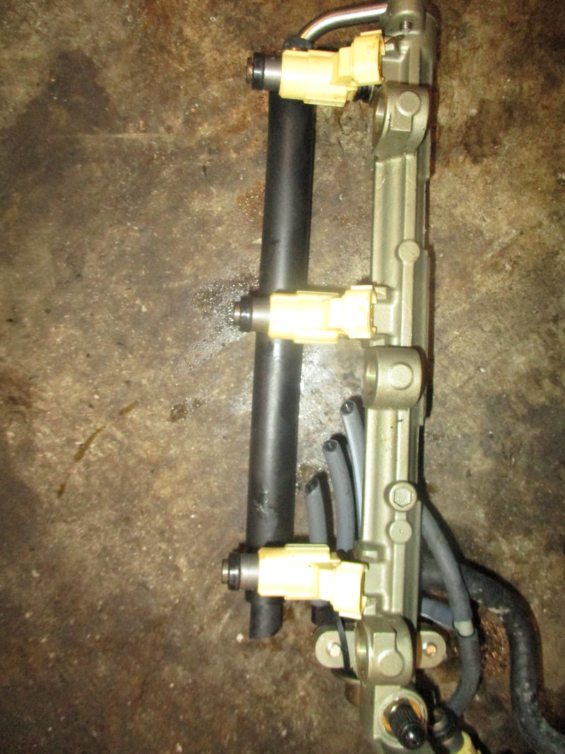 Yamaha 225hp 4 stroke outboard fuel rail and injector set (69J-13160-00-00)