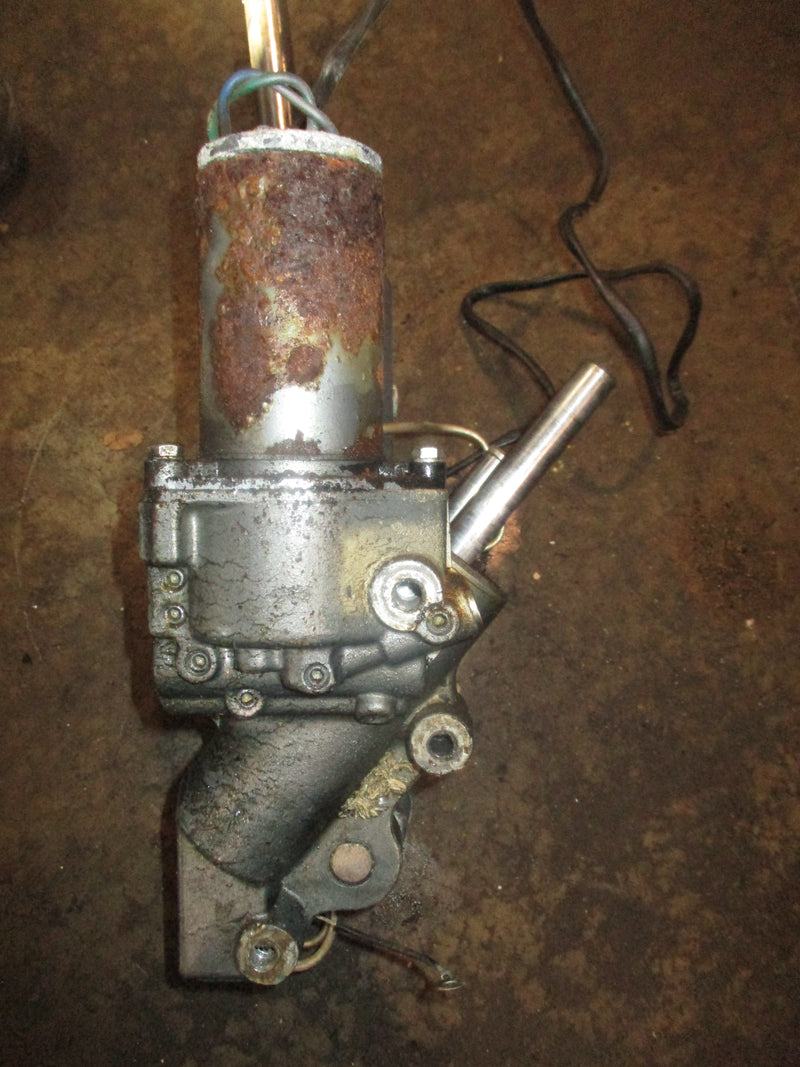 Yamaha 115hp 2 stroke outboard tilt trim unit