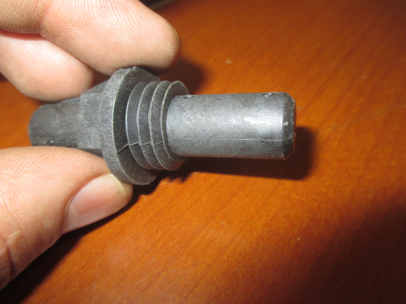 NOS Johnson/Evinrude Outboard Engine Temperature Sensor (3010674)