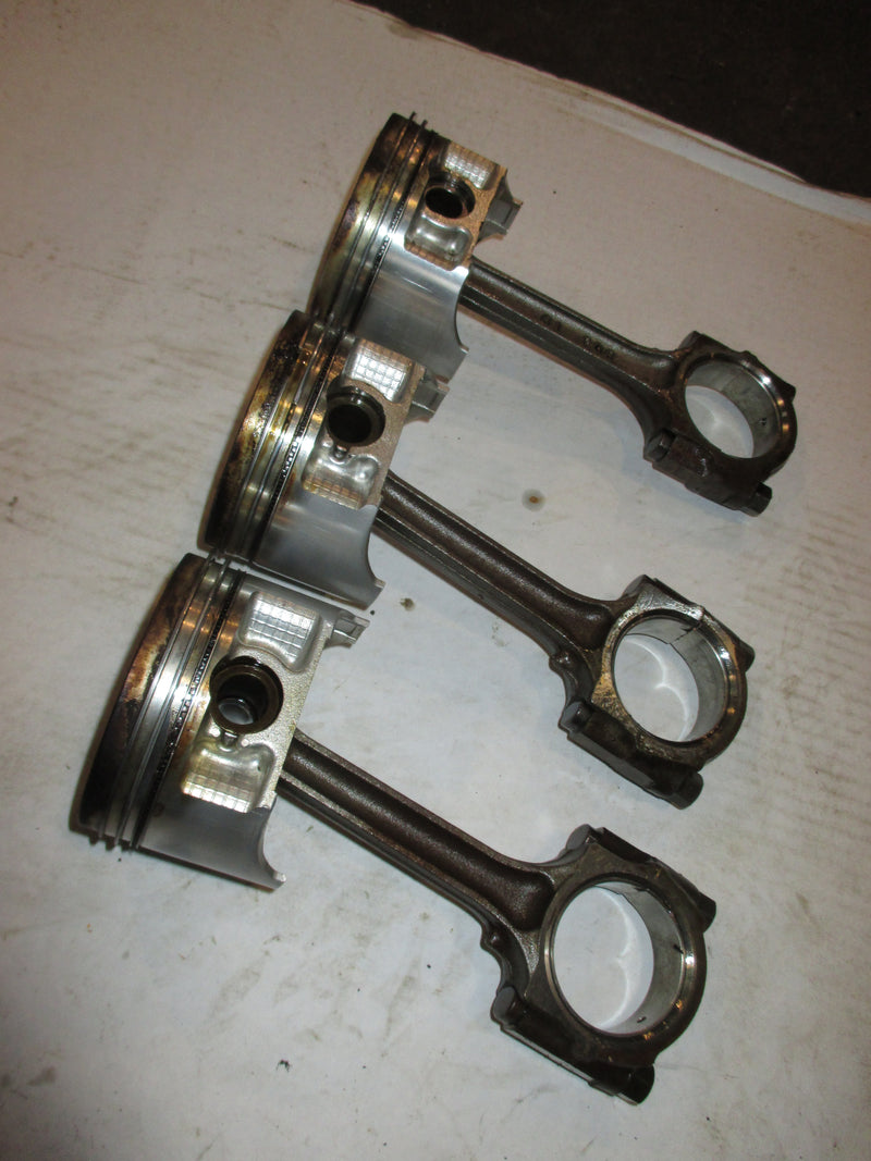Johnson Suzuki 140hp 4 stroke outboard piston and rod set of 3 (12111-92J00)