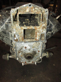 Load image into Gallery viewer, Evinrude 140hp 2 stroke outboard crankcase powerhead
