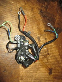 Load image into Gallery viewer, Yamaha 30hp 4 stroke outboard tilt trim relay (6H1-81950-60-00)
