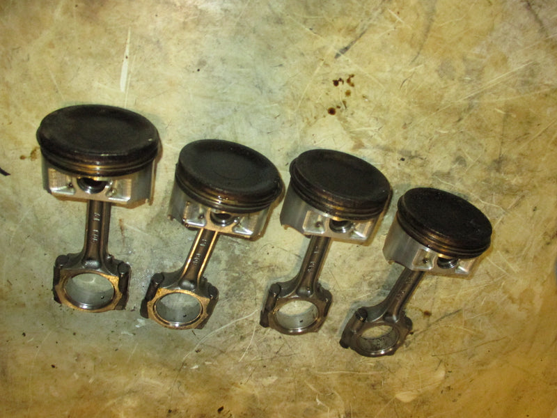 Suzuki DF140 140hp 4 stroke outboard piston and rod set of 4 (12111-92J00)